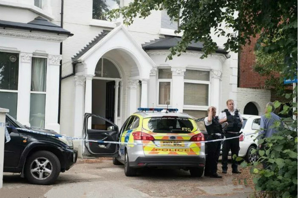 不堪疫情压力，英国妈妈亲手杀死自闭症儿子